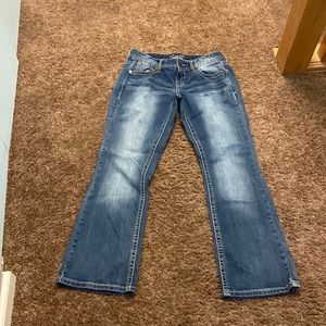 Dark wash Maurices original jeans good condition.
